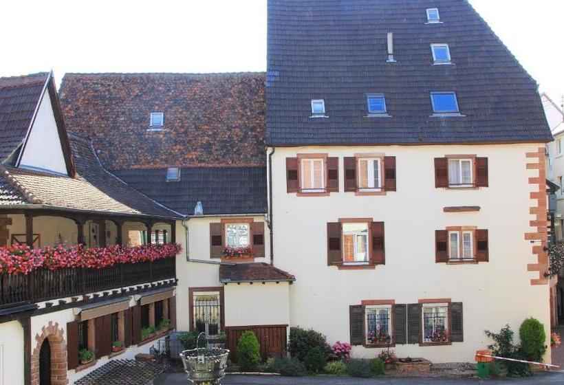 Отель Hostellerie Au Cygne