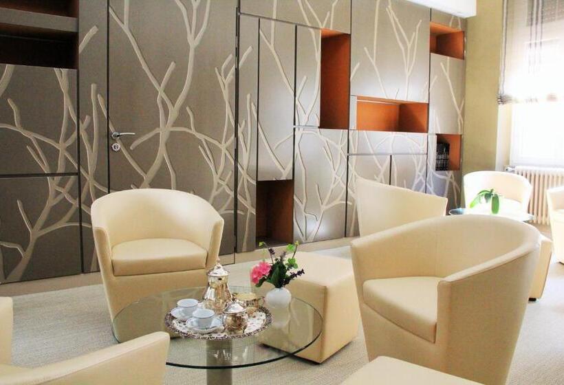 Отель Hostellerie Au Cygne