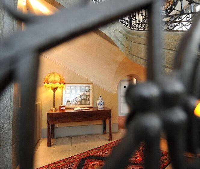 هتل Hôtel Anne D Anjou, The Originals Collection