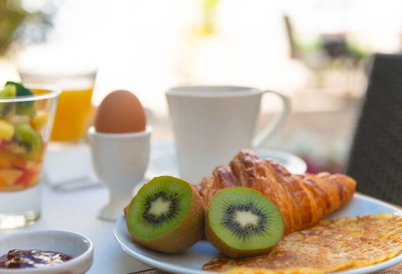 هتل Hôtel Anne D Anjou, The Originals Collection