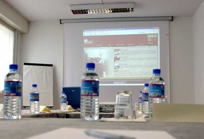 호텔 Hôtel Anne De Bretagne