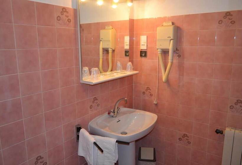 فندق Hôtel Aïtone