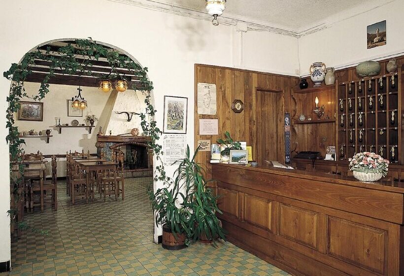 בית מלון כפרי Hôtel Aïtone