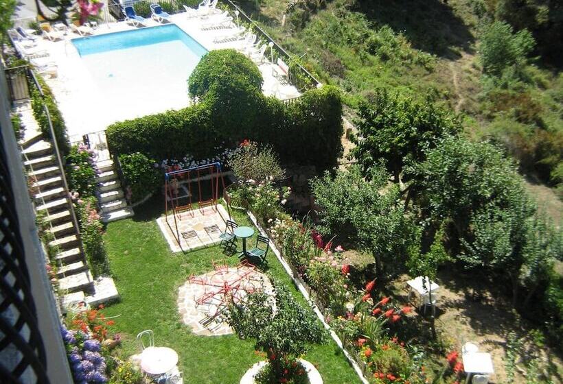 בית מלון כפרי Hôtel Aïtone