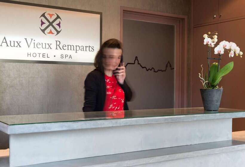 ホテル Hôtel Aux Vieux Remparts, The Originals Relais