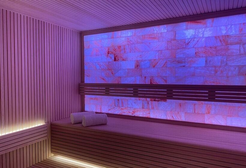 ホテル Hôtel Aux Vieux Remparts, The Originals Relais