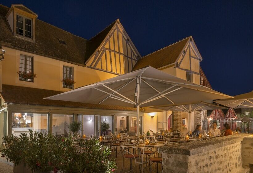 ホテル Hôtel Aux Vieux Remparts, The Originals Relais