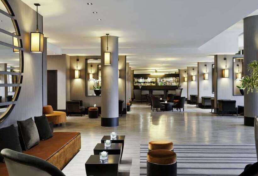 ホテル Hôtel Barrière L Hôtel Du Lac