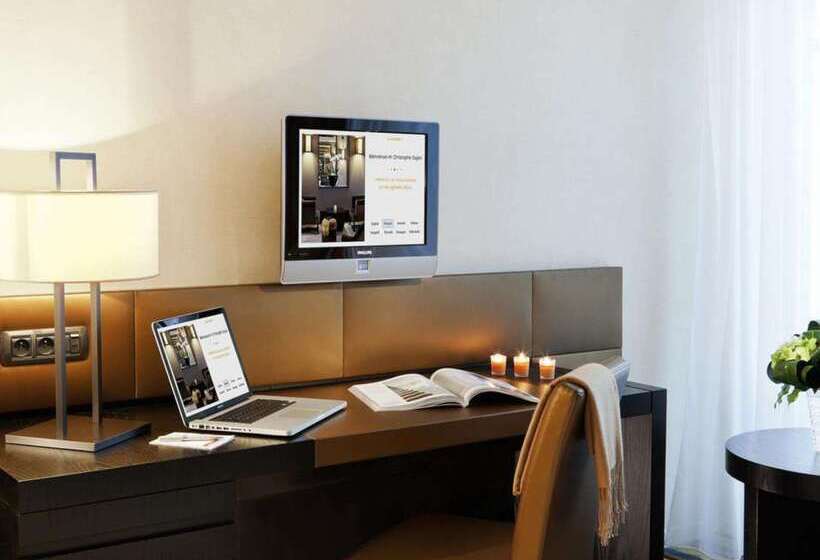 ホテル Hôtel Barrière L Hôtel Du Lac