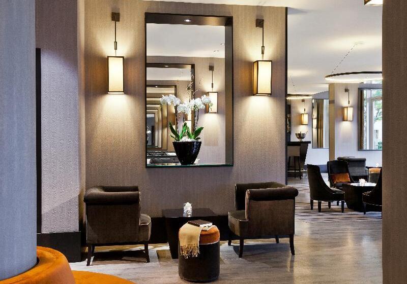 ホテル Hôtel Barrière L Hôtel Du Lac