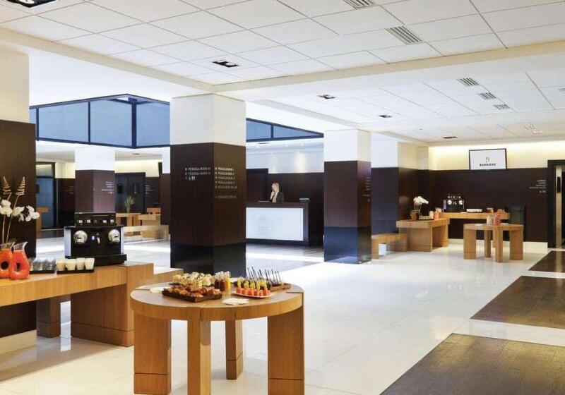 ホテル Hôtel Barrière L Hôtel Du Lac