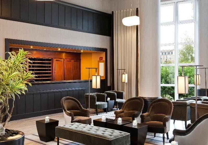 ホテル Hôtel Barrière L Hôtel Du Lac