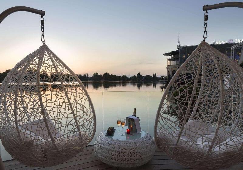 ホテル Hôtel Barrière L Hôtel Du Lac