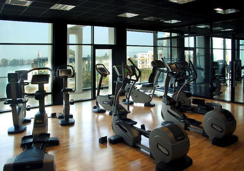 ホテル Hôtel Barrière L Hôtel Du Lac