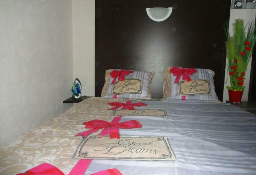 ホテル Hôtel Le Terminus Et Son Restaurant Côte à Côte