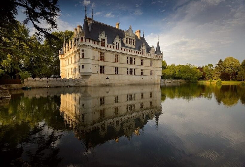 فندق Hôtel Grand Monarque