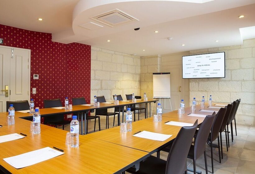 בית מלון כפרי Hôtel Grand Monarque