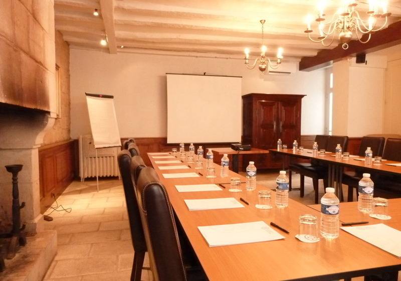 فندق Hôtel Grand Monarque