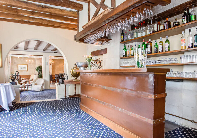 בית מלון כפרי Hôtel Grand Monarque