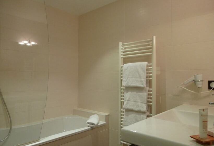 فندق Hôtel Grand Monarque