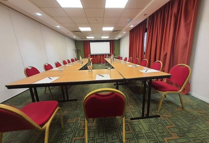 בית מלון כפרי Ibis Styles Lisieux Normandie