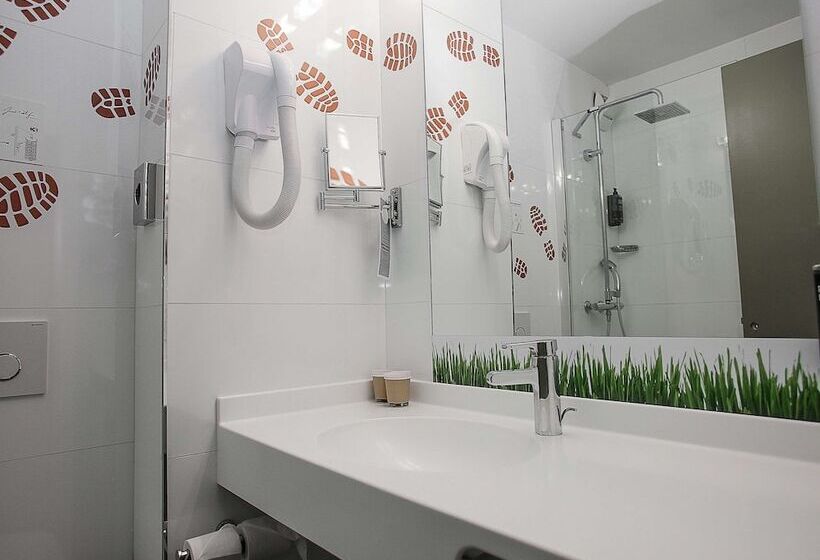 בית מלון כפרי Ibis Styles Lisieux Normandie