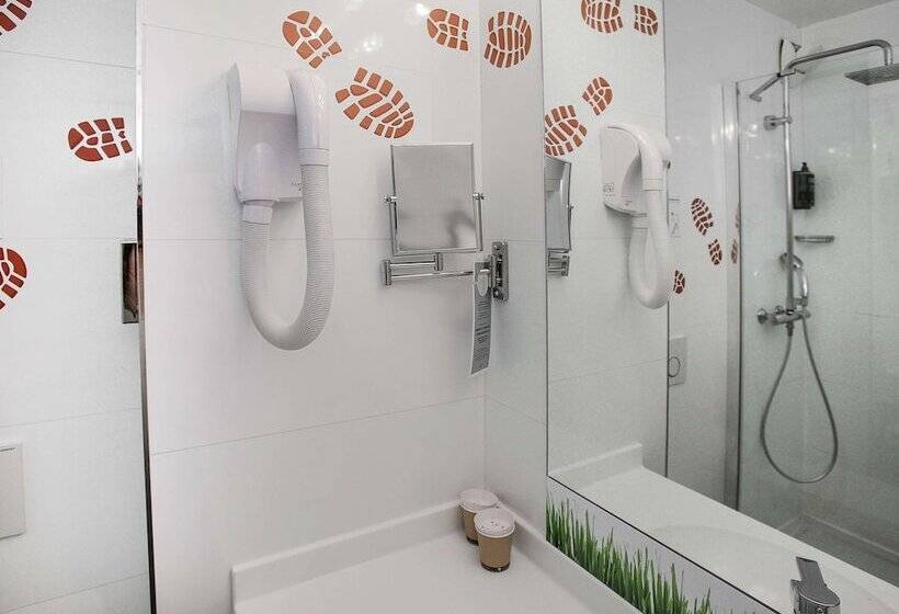 בית מלון כפרי Ibis Styles Lisieux Normandie