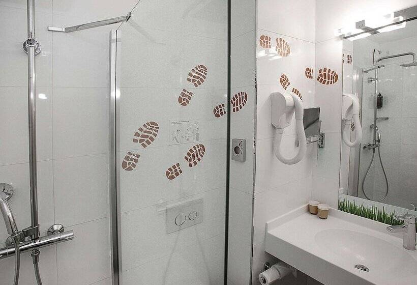 בית מלון כפרי Ibis Styles Lisieux Normandie