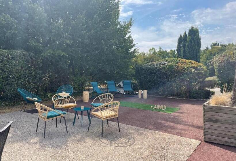 ホテル Hôtel Mercure Rouen Valdereuil