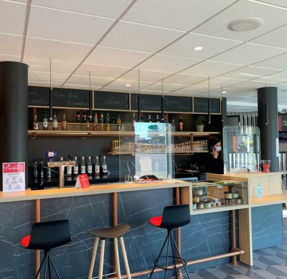 Отель Ibis Auxerre Centre