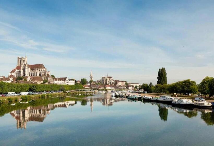 בית מלון כפרי Ibis Auxerre Centre