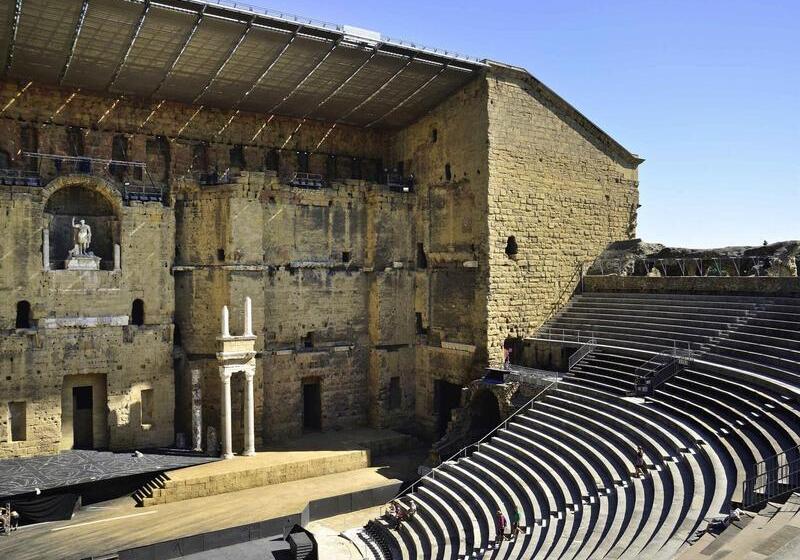 هتل Ibis Avignon Centre Pont De L'europe