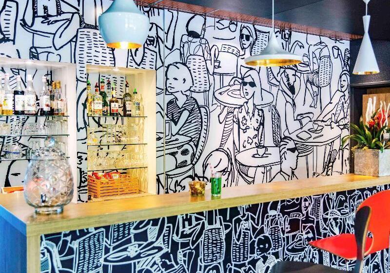 هتل Ibis Avignon Centre Pont De L'europe