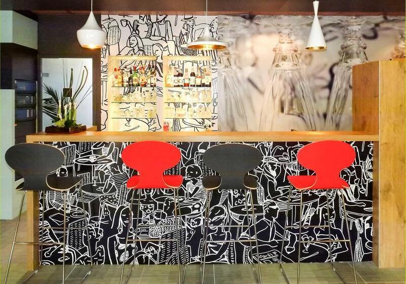 هتل Ibis Avignon Centre Pont De L'europe