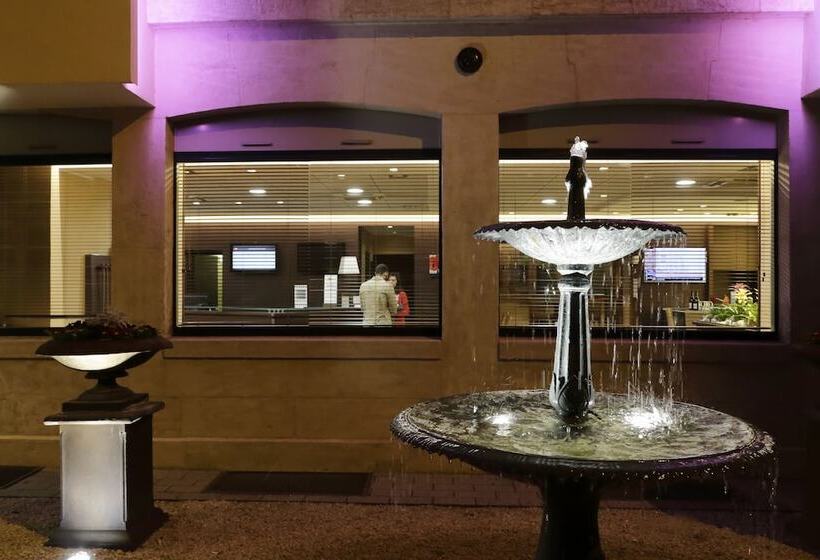 هتل Ibis Besançon Centreville