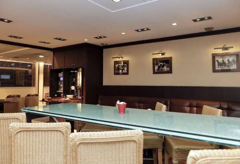 هتل Ibis Besançon Centreville