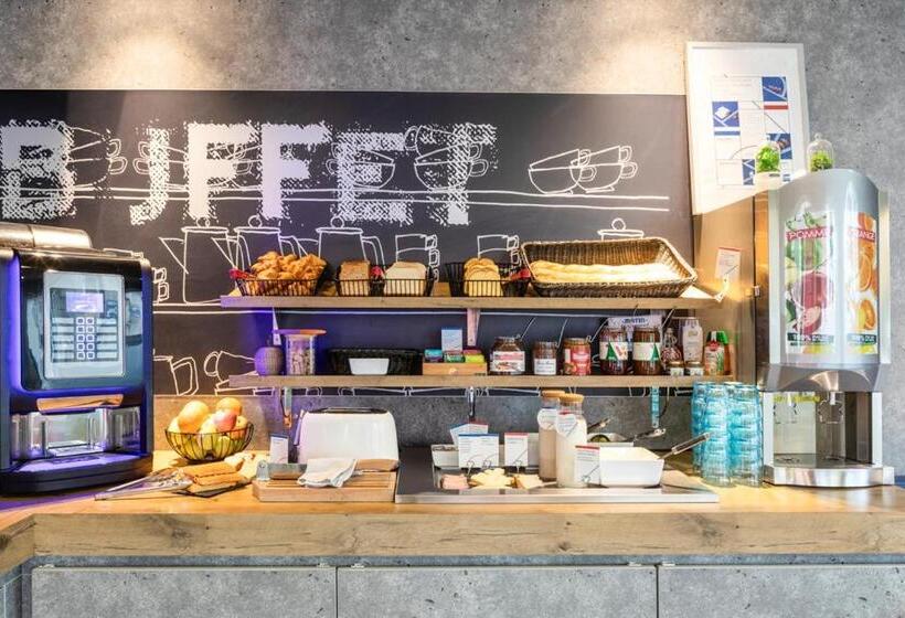 Отель Ibis Budget Compiègne Centre Ville