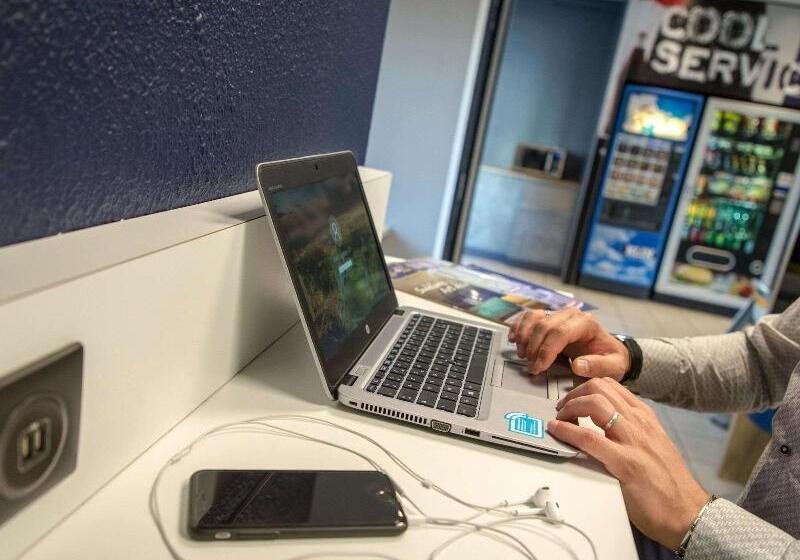 호텔 Ibis Budget Vienne Sud