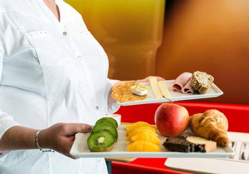 Отель Ibis La Rochelle Centre Historique