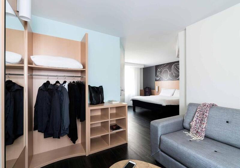 Отель Ibis La Rochelle Centre Historique