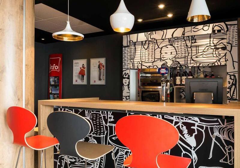 Отель Ibis La Rochelle Centre Historique