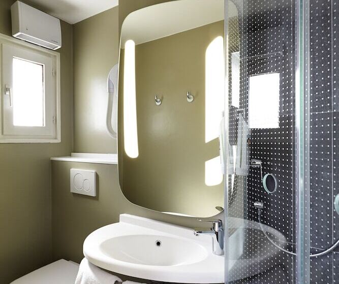 호텔 Ibis Marne La Vallee Champs Sur Marne