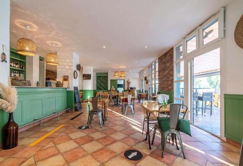 Отель Ibis Montpellier Centre Polygone