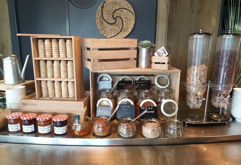 Отель Ibis Montpellier Centre Polygone