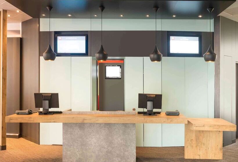 בית מלון כפרי Ibis Nantes Centre Tour Bretagne
