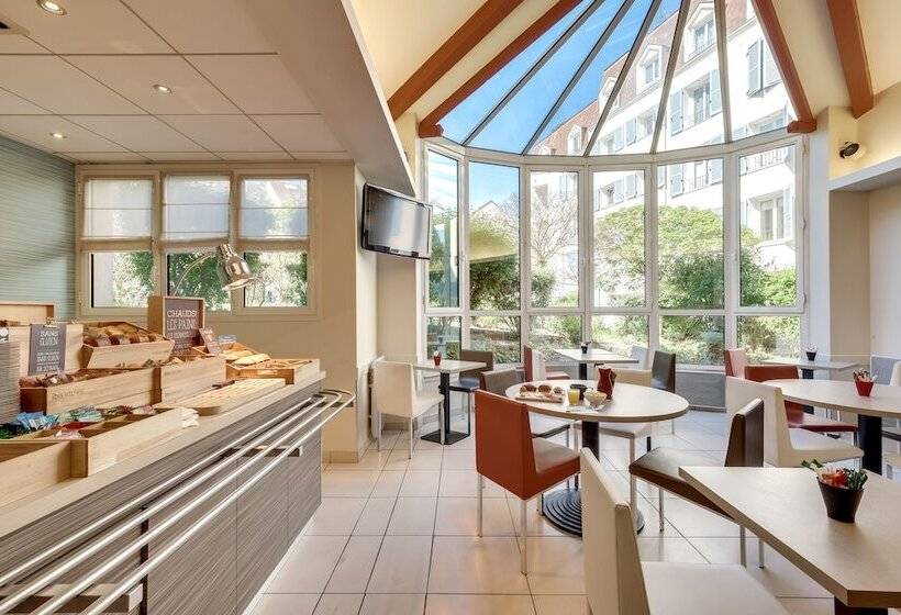 בית מלון כפרי Ibis Paris Rueilmalmaison