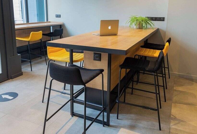 فندق Ibis Pau Centre