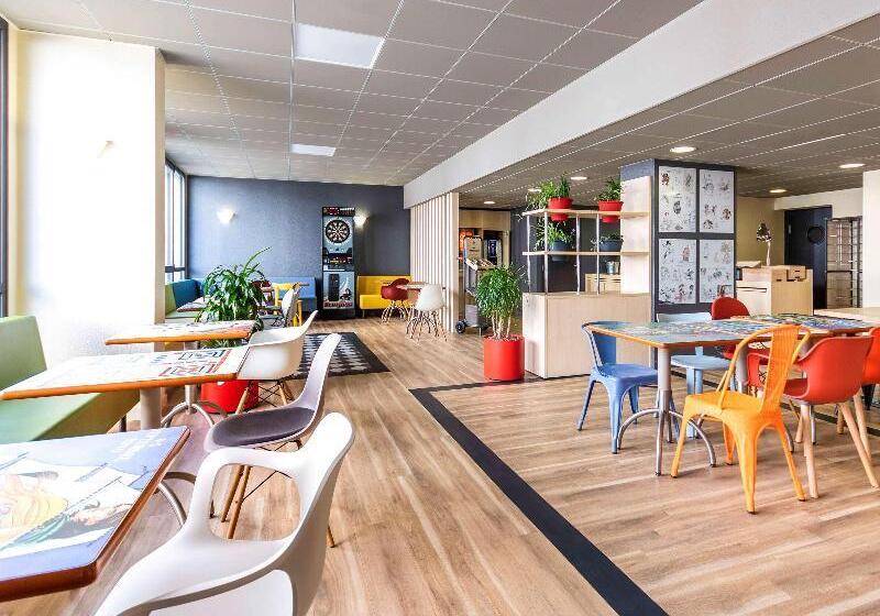 ホテル Ibis Rochefort