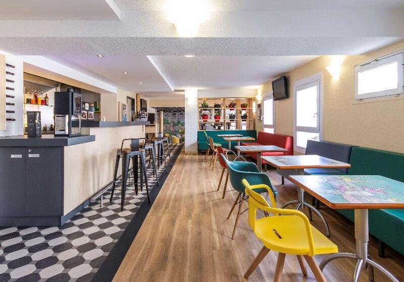 ホテル Ibis Rochefort