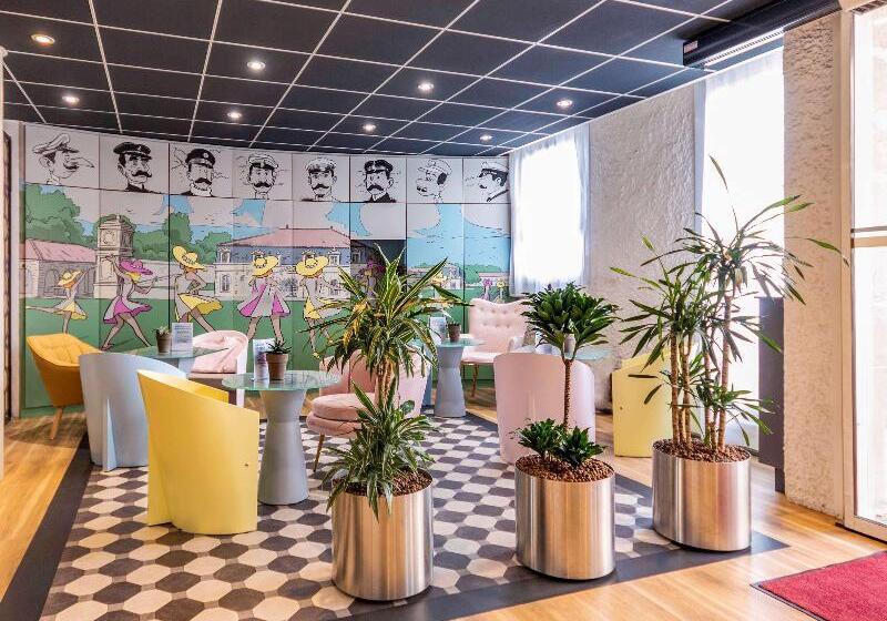 ホテル Ibis Rochefort